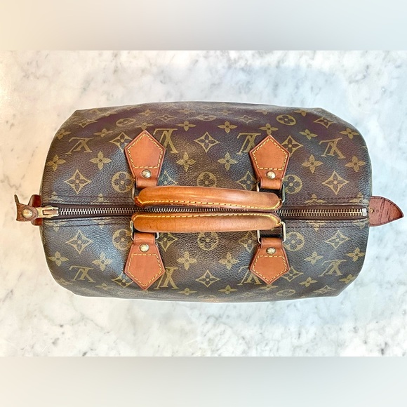 Louis Vuitton Vintage Monogram Speedy 35, clean inside, EUC - Picture 5 of 17